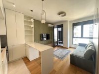 Nekretnina: Voždove kapije, odmah useljiv, sa garažom ID#4436