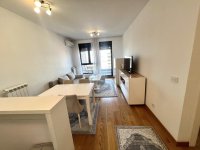 Nekretnina: Voždove kapije, odmah useljiv, sa garažom ID#4435