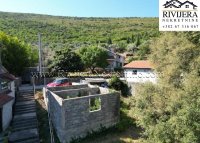 Nekretnina: Na prodaju zapoceta kuca Zabrdje Lustica