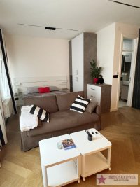 Nekretnina: Stari grad, Centar, Uzun Mirkova, 30m2