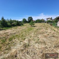 Nekretnina: Ruševna kuća sa placem kraj Dunava-lokacija za gradnju urbane vile