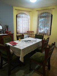 Nekretnina: Prelepa kuća sa velikim placem na Novom naselju ID#7196