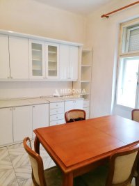 Nekretnina: Cvetni trg, izdavanje, 3.0, namešten, useljiv ID#10473