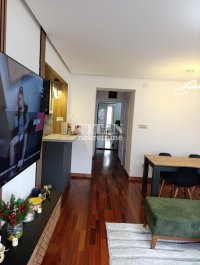 Nekretnina: Renoviran uknjizen cena sa namestajem ID#5695