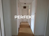 Nekretnina: Strelište, dvosoban, 56m2, lift ,cg, 4.sprat za renoviranje