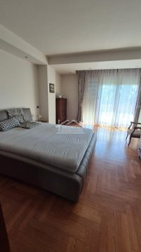 Nekretnina: Čukarica-Julino brdo-319m2 ID#25096