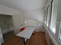 Nekretnina: Zemun - Karađorđev Trg - 3.0 ID#25104