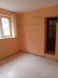 Nekretnina: Prodajem stan u Vršcu idealan kao poslovni prostor