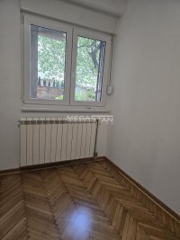Nekretnina: Odličan renoviran 2.5soban stan, Đeram