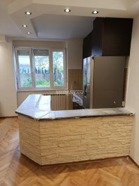 Nekretnina: Odličan renoviran 2.5soban stan, Đeram