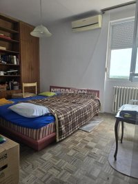 Nekretnina: Odličan stan sa lepim pogledom, Julino brdo