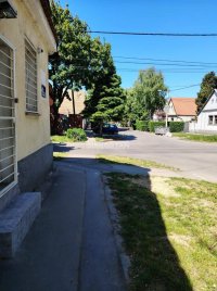 Nekretnina: Zemun Novi Grad, kuća sa placem