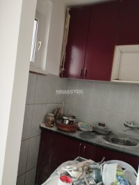 Nekretnina: 2.0 renoviran stan, povoljno