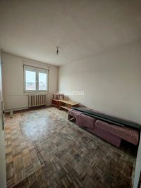 Nekretnina: Zemun, 3.0 izuzetan, uknjižen 76m2