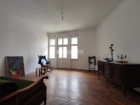 Nekretnina: Salonski stan na fantastičnoj lokaciji