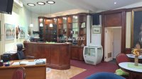 Nekretnina: Blok 12, YUBC, lokal sa baštom