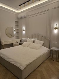 Nekretnina: Unikatan, lux, salonac sa parkingom