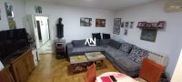 Nekretnina: Zemun, Zemun polje, Pere Kosorića, renoviran, 2.5 soban ID#30176