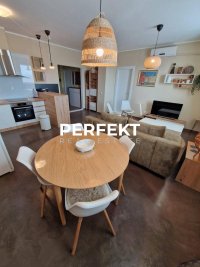 Nekretnina: Centar, 71m2, trosoban namešten