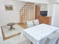 Nekretnina: Zemun, Centar, izdavanje, 3.5 stan, useljiv ID#10511