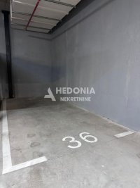 Nekretnina: Crveni krst, novo, garažno mesto, 14m2 ID#10516