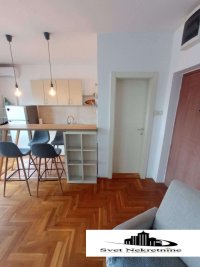 Nekretnina: Garsonjera, NOVI SAD, SOCIJALNO