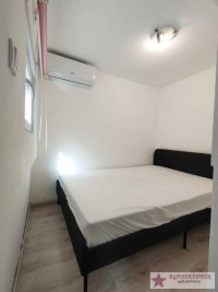 Nekretnina: Zvezdara, Cvetkova pijaca, Čardaklijina, 27m2+7m2(ostava)