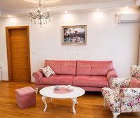 Nekretnina: Crveni Krst, sa garažom, pet friendly ID#4674