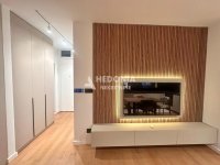Nekretnina: Crveni krst, izdavanje, nov, moderan 3.0, garaža ID#10547