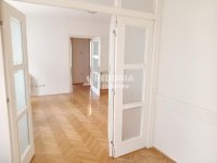 Nekretnina: Vračar, Hram, 3.0, dvostran, prazan, retko u ponudi! ID#10566