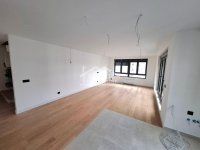 Nekretnina: Čukarica - Banovo brdo - 4.0 ID#24599