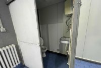 Nekretnina: Izdajem servis u Resniku
