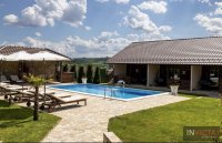 Nekretnina: KUĆA SA 4 APARTMANA I BAZENOM-VRDNIK