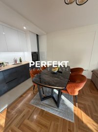 Nekretnina: Strelište, nov, trosoban 73m2, sa dva garažna mesta, namešten