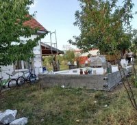 Nekretnina: Plac top lokacija!Voda,struja,temelj,1/1