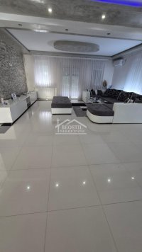 Nekretnina: Kuća u Mladenovcu - Lux ID#25515