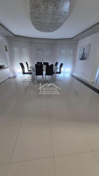 Nekretnina: Kuća u Mladenovcu - Lux ID#25515
