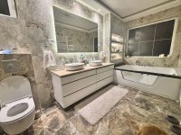 Nekretnina: Palilula-Borca 220m2+75m2 na 6.5 ari placa