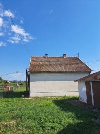 Nekretnina: Na prodaju porodicna kuca u Sopicu-Lazarevac