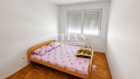 Nekretnina: 3.0 stan u Zemunu,ima i garazno mesto ID#5760