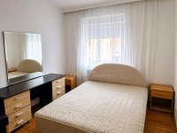 Nekretnina: Centar grada, namešten, sa parkingom ID#4797