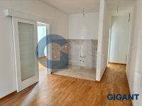 Nekretnina: CUKARICA Karpoševa ID: 94489179