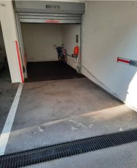 Nekretnina: Prodajem garazu u Zemunu