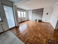 Nekretnina: Poslovni prostor, dva stana, pet frendly-Salajka
