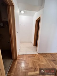 Nekretnina: Poslovni prostor, dva stana, pet frendly-Salajka