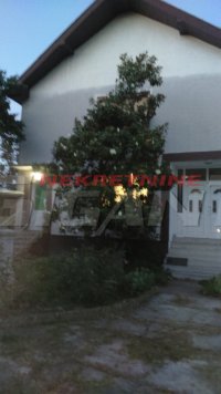 Nekretnina: OKOLNO MESTO-PARAĆIN Džemala Bijedića ID: 826843156