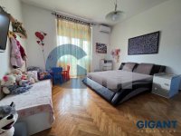 Nekretnina: VOZDOVAC Južni bulevar ID: 96904231