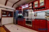 Nekretnina: STARI GRAD Šantićeva ID: 95697418