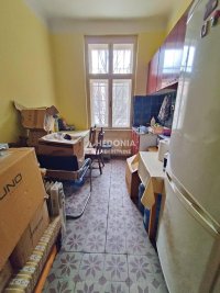 Nekretnina: Zemun, Centar, Dr Petra Markovića, 3.0, salonac ID#10645