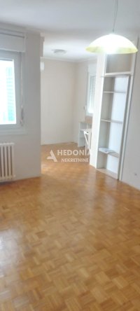 Nekretnina: Zemun, Banijska, 2.0, retko u ponudi ID#10646